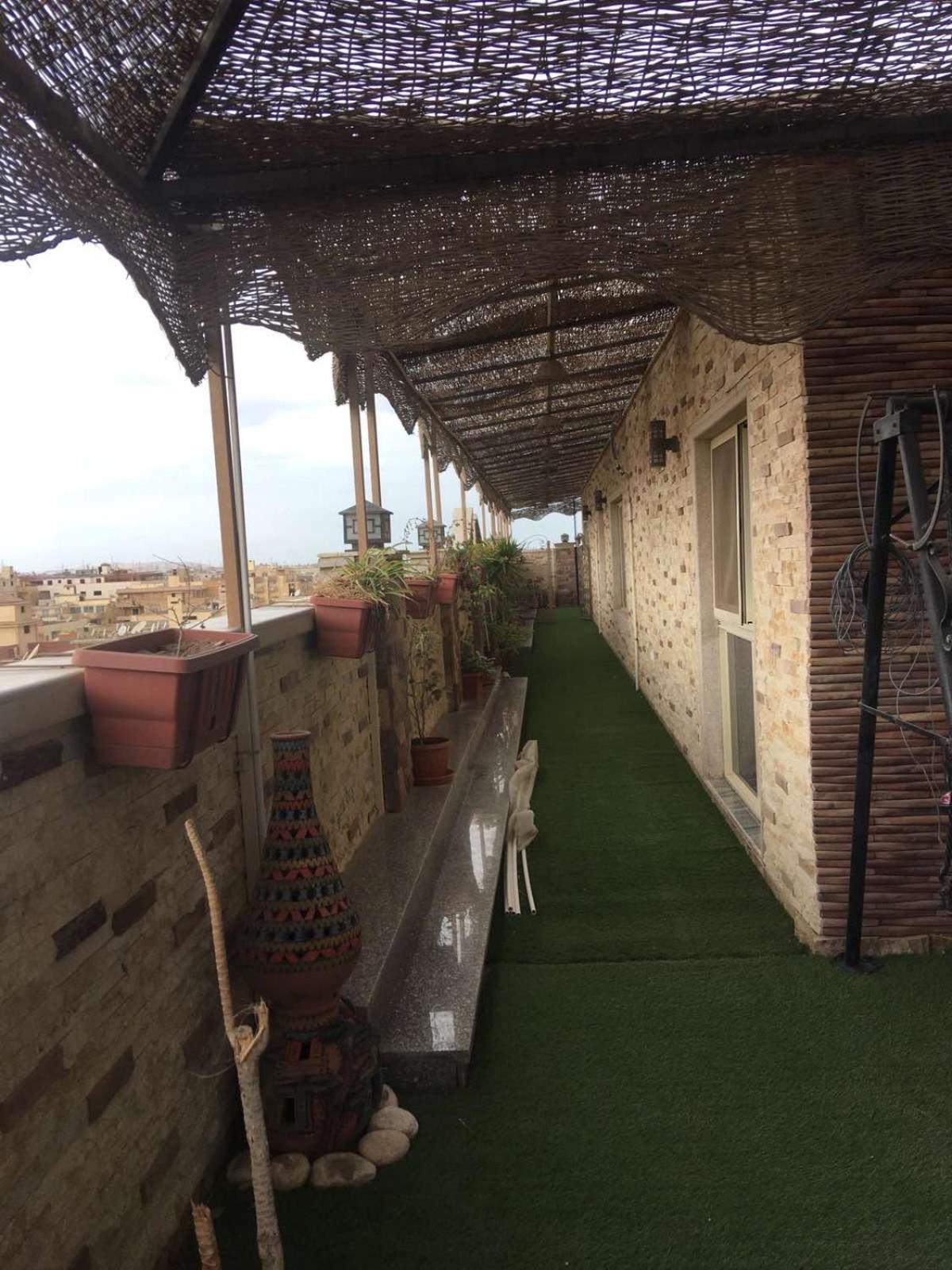 Pyramid View! Sleeps 13 * Cairo