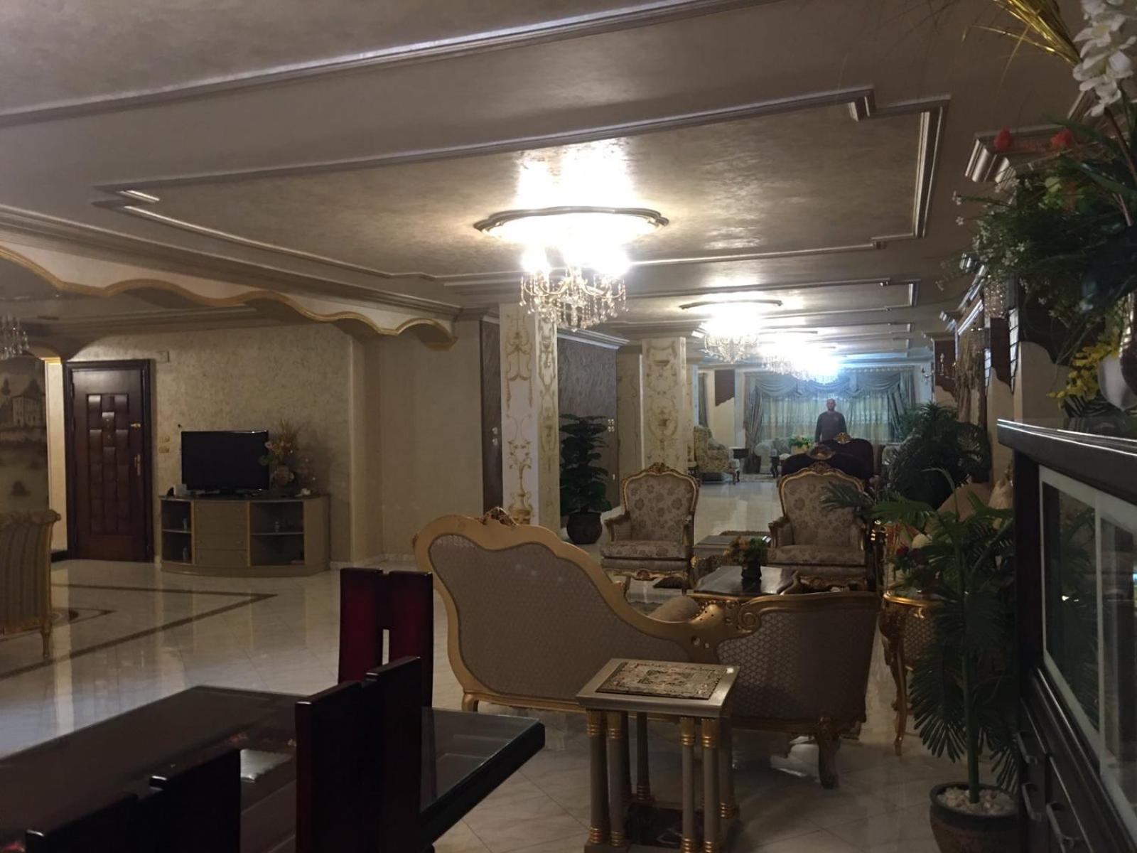 Pyramid View! Sleeps 13 * Cairo